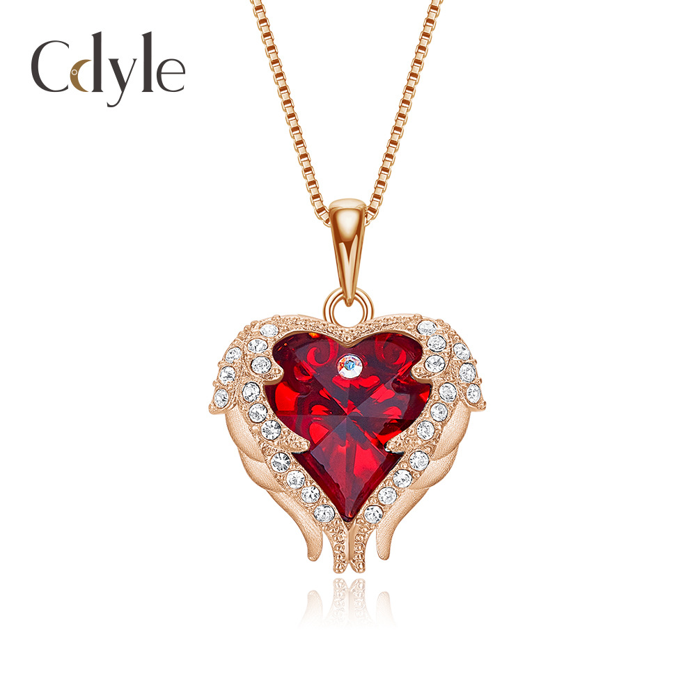 Angel Wings Necklace Women's Fashion Simple Versatile Creative Ocean Heart Crystal Pendant