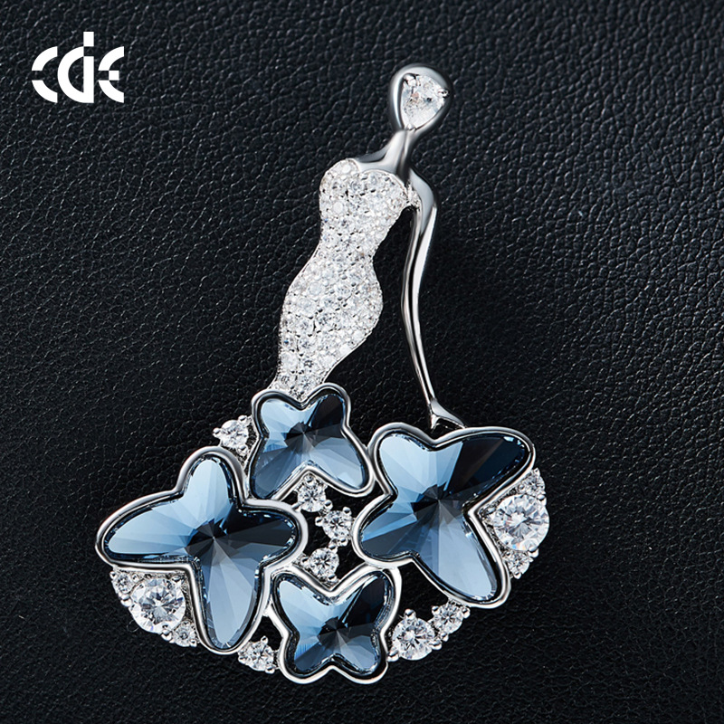 2023 new European and American personality women's corsage uses Austrian crystal elements crystal brooch butterfly